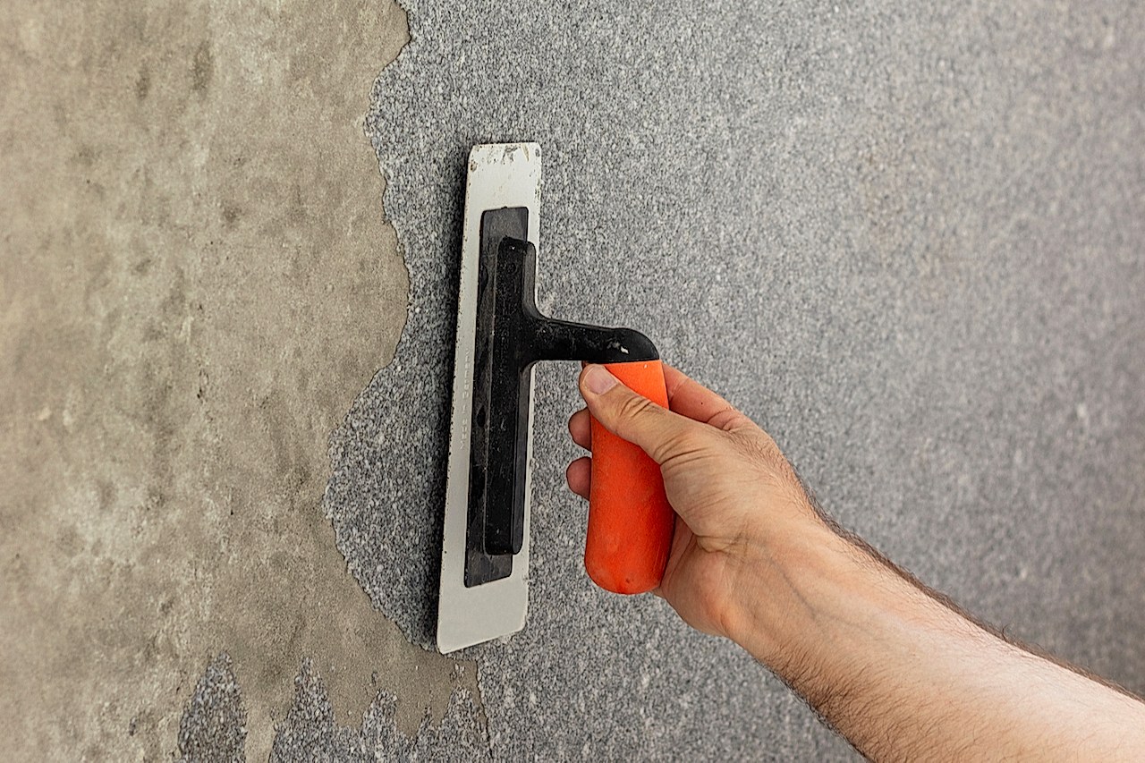 поклейка жидких обоев