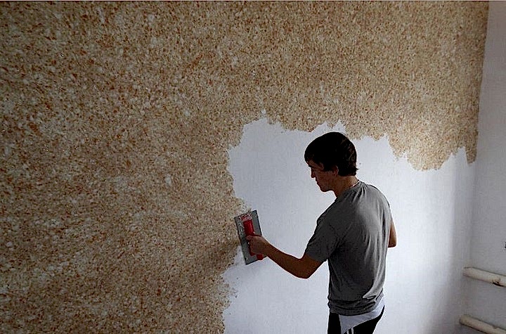 поклейка жидких обоев